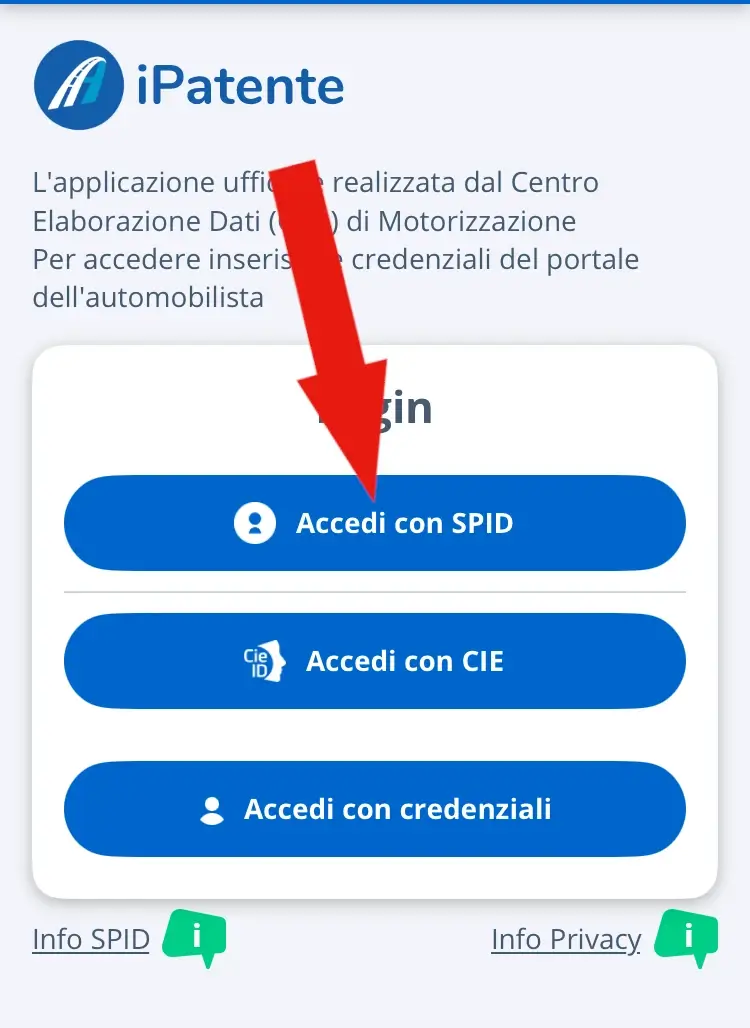 Schermata di accesso all'app iPatente in cui scegliere se usare SPID, CIE o credenziali.
