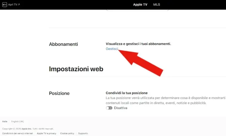 Screenshot della sezione abbonamenti delle impostazioni di Apple TV. Una freccia indica la voce Gestisci.