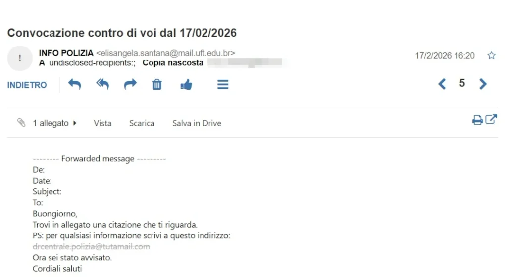 Screenshot dell'email che imita la Polizia e invita a scaricare un allegato e cliccare il link per approfondire riguardo una citazione.